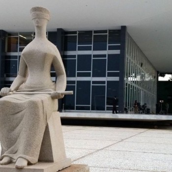 STF decide obrigar a comprovação de vacinação para entrar no país