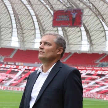 Internacional anuncia a saída do técnico Diego Aguirre
