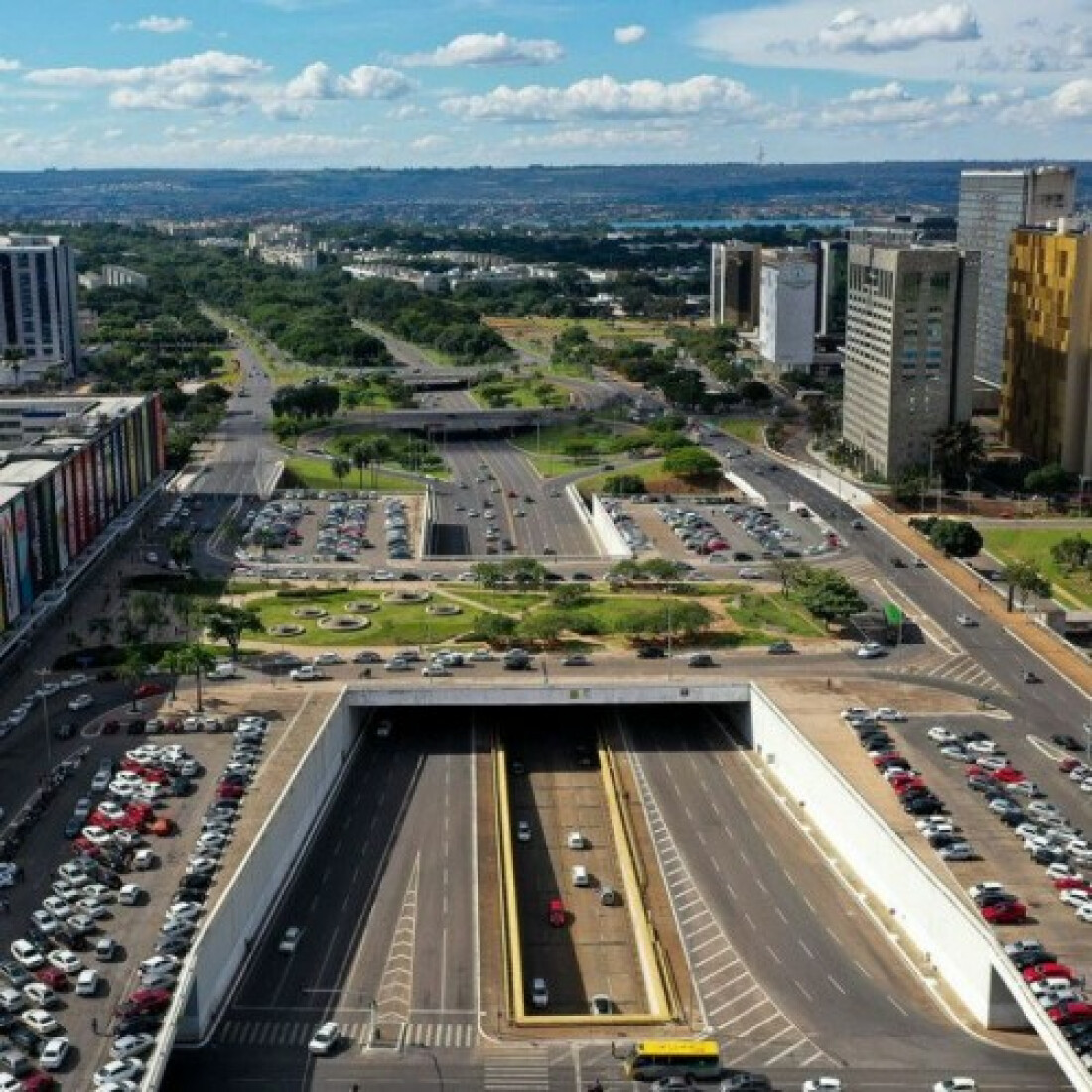 Ministério da Economia coloca à venda 88 imóveis em Brasília