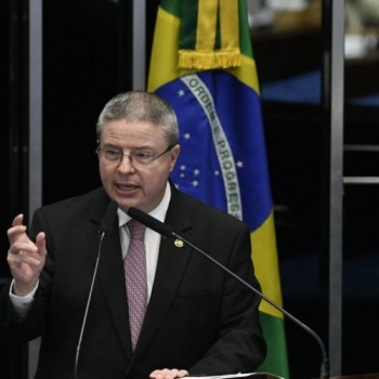 Anastasia é escolhido pelo Senado para cargo de ministro do TCU