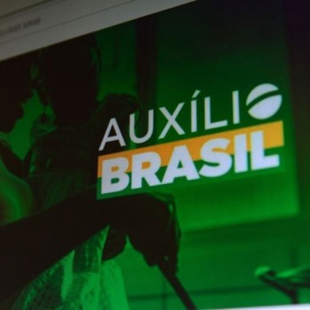 Caixa paga Auxílio Brasil para beneficiários com NIS final 3