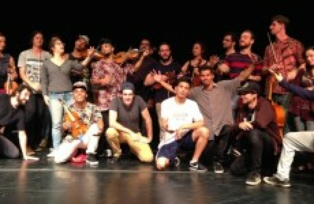 Música clássica e street dance se misturam no Sesi