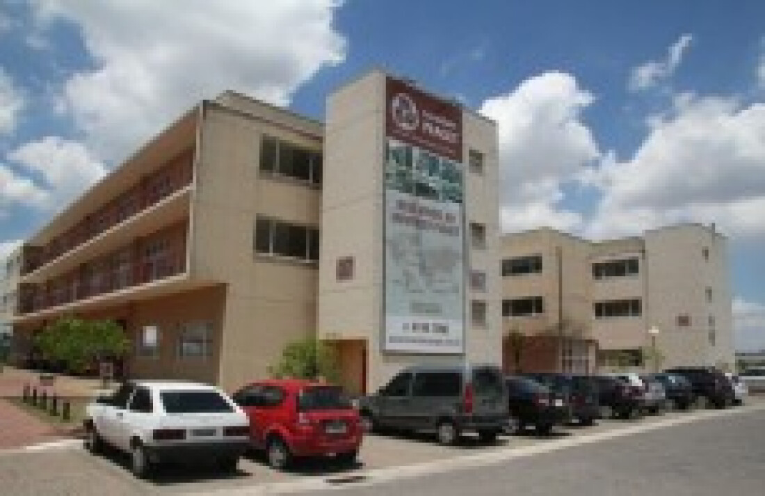 Piaget conta com bolsas de estudo
