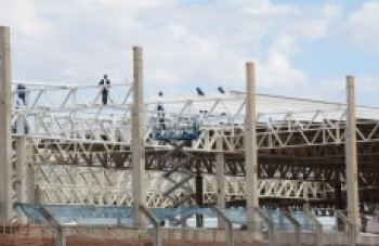 Mamoru visita obras do novo shopping de Itaquá: