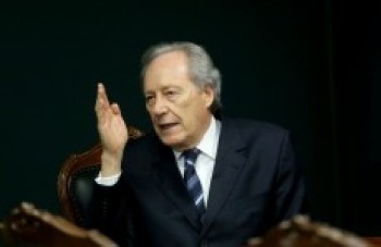 Comissão aguarda decisão de ministro