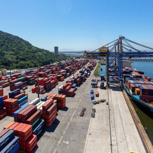 Movimentação em portos cresce 5,5% de janeiro a outubro