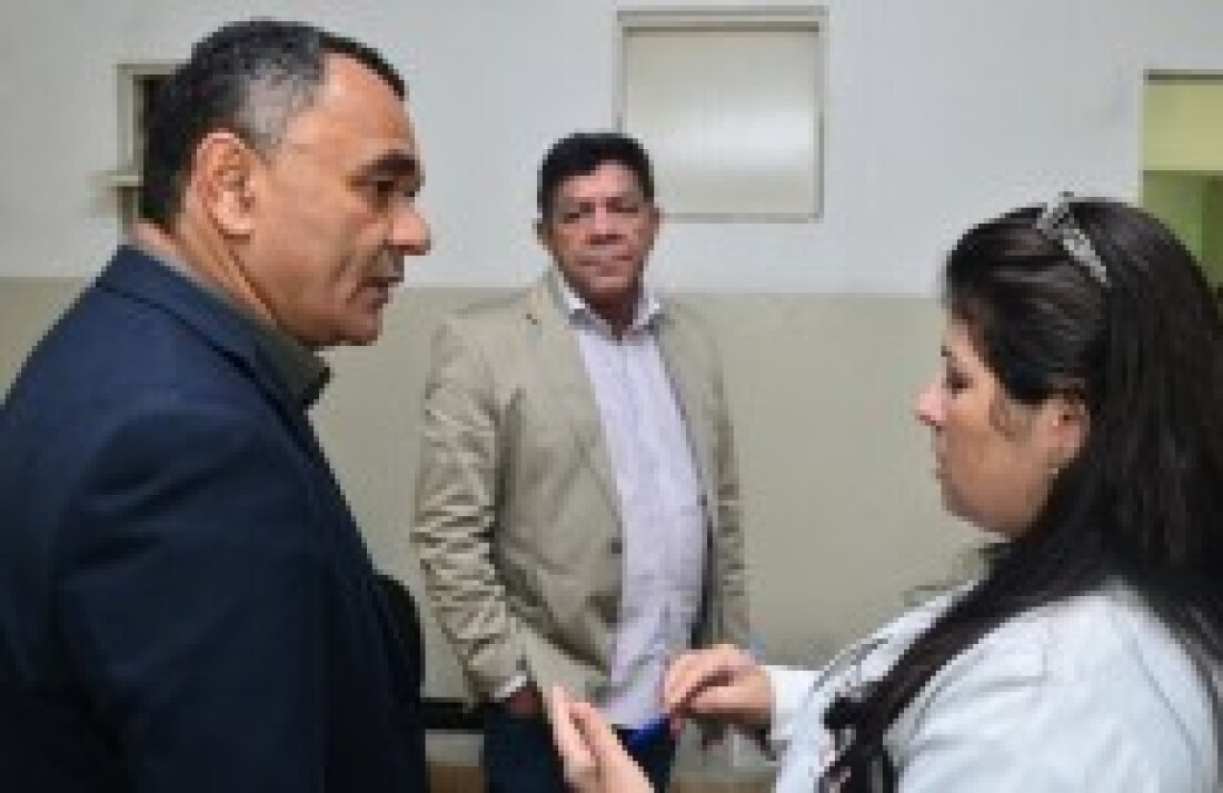 Prefeito faz vistoria em três unidades de saúde de Ferraz