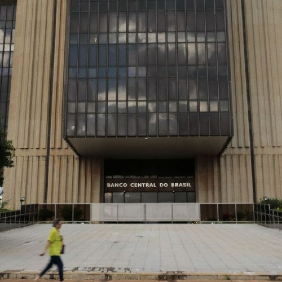 Banco Central: mercado financeiro estima inflação em 10,05% este ano