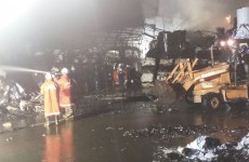 Bombeiros continuam com operação de rescaldo: