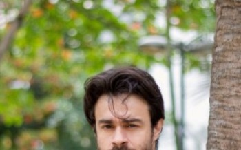 Erom Cordeiro participa da série "Chapa Quente"