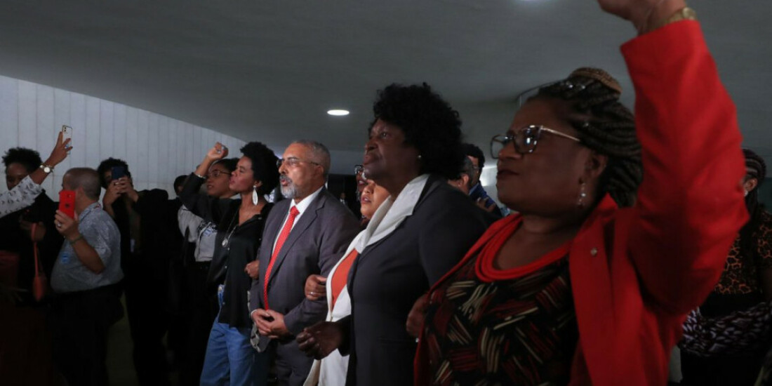 Primeira Frente Parlamentar Mista Antirracismo começa a funcionar