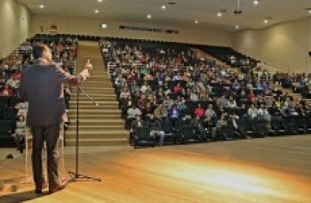 Bertaiolli abre evento 'Educação Inclusiva'