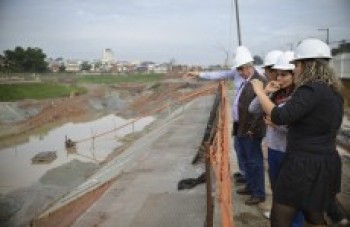 Projeto é realizado com moradores