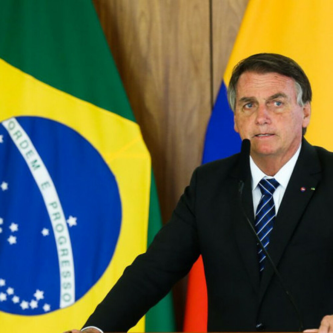 MP cria verbas para pagar Auxílio Brasil de R$ 400 em dezembro