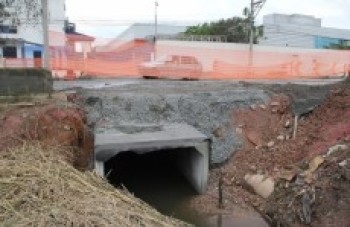 Via tem tráfego liberado após término da obra de tubulação