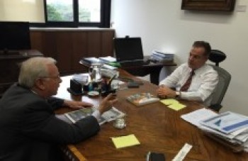 Estevam cobra retomada de obras em Suzano