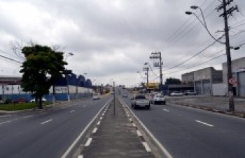 Serralheiro é atropelado na SP-66