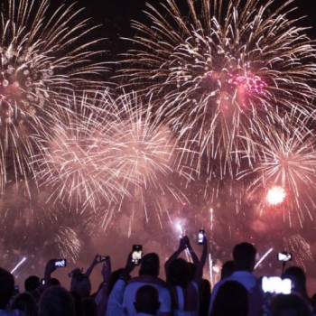 Prefeitura do Rio suspende festa de réveillon em Copacabana