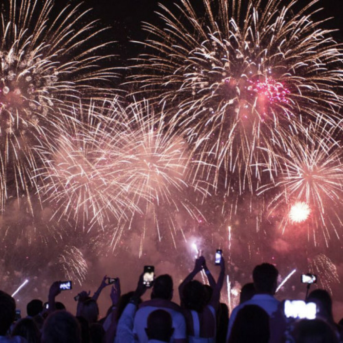 Prefeitura do Rio suspende festa de réveillon em Copacabana