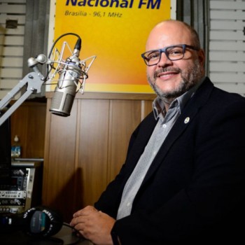 Rádio Nacional estreia programação em rede com perfil musical moderno