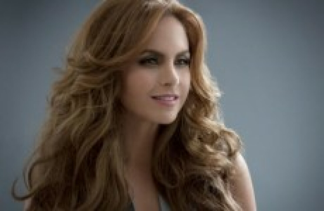 Cantora Lucero gravará no Brasil