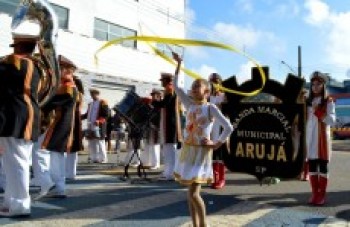 Arujá comemora 57 anos de emancipação com ato cívico