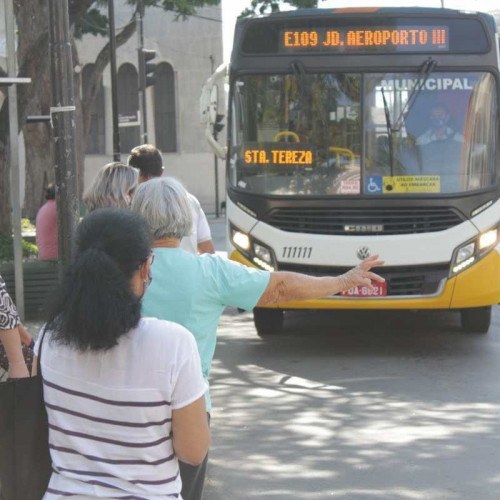 Rodoviários dão prazo final para amanhã