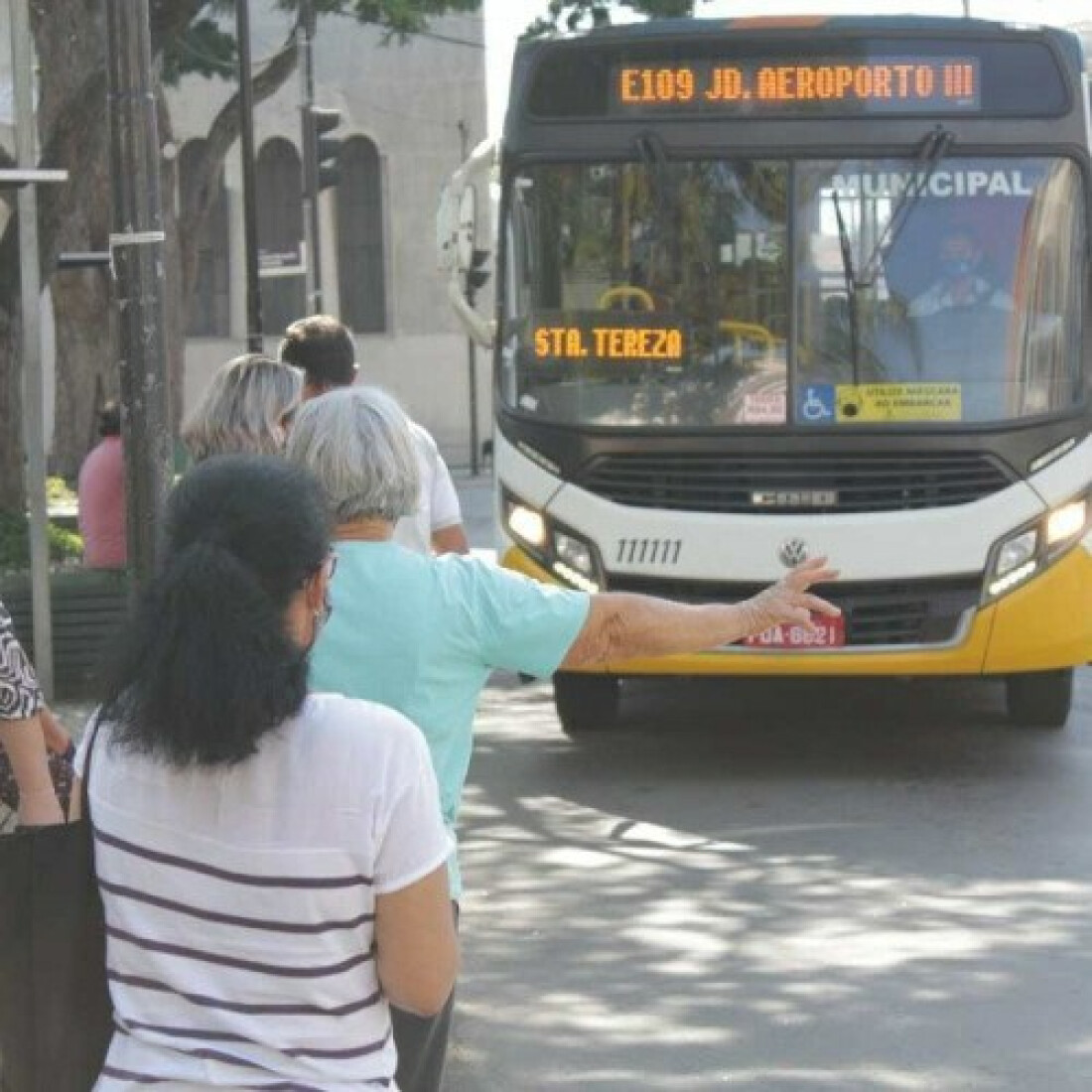 Rodoviários dão prazo final para amanhã