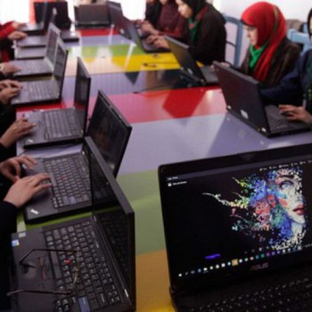 Afegãs precisam consentir com casamento, diz decreto do Taliban