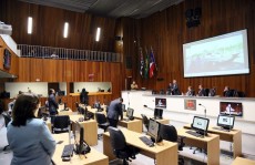 Araújo cobra implantação de mais ecopontos