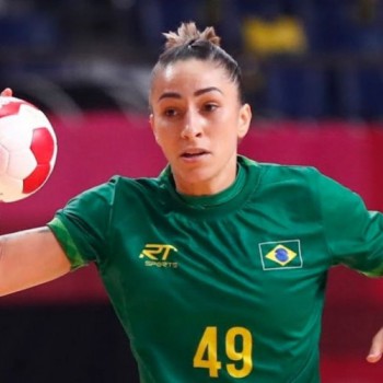 Handebol: em renovação, Brasil larga com vitória no Mundial feminino