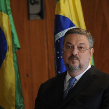 Desembargador anula condenação de Palocci em processo da Lava Jato
