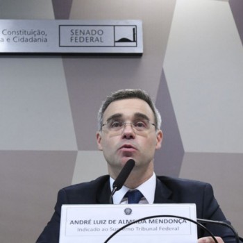 Nome de André Mendonça ao STF é aprovado da CCJ no Senado