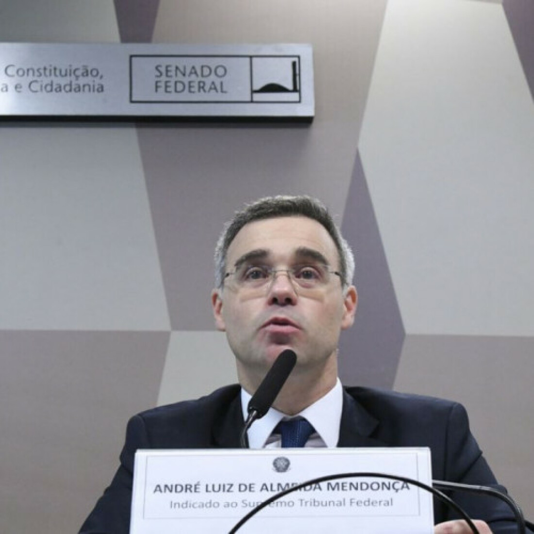 Nome de André Mendonça ao STF é aprovado da CCJ no Senado