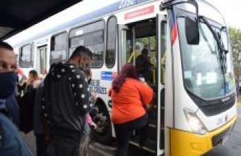 Nova tarifa de ônibus deve ser anunciada hoje