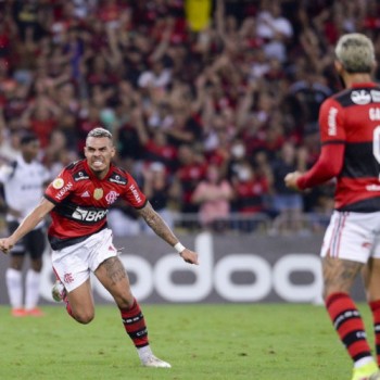 Flamengo vence Ceará e impede título do Atlético-MG
