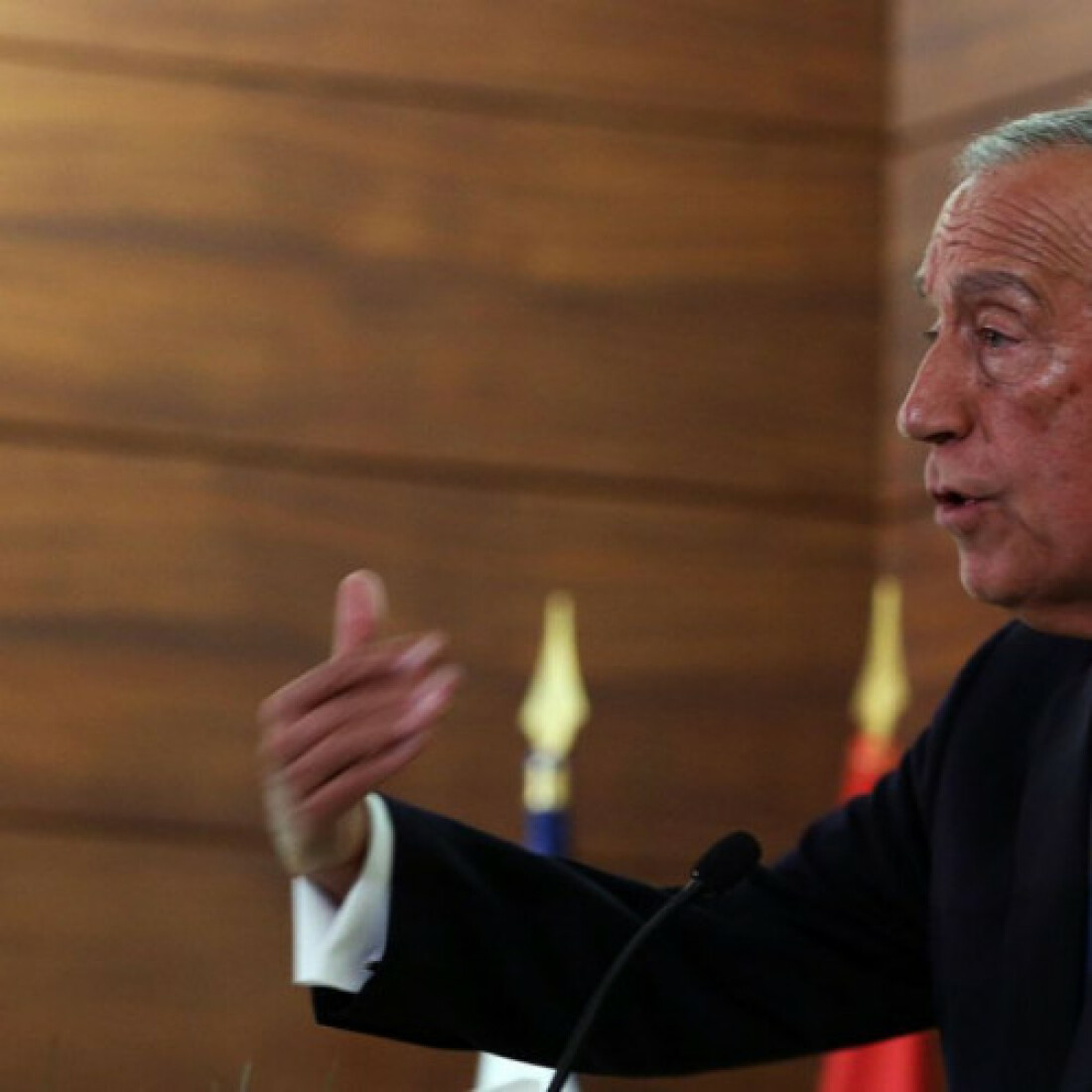 Presidente de Portugal veta novamente lei que permitiria eutanásia