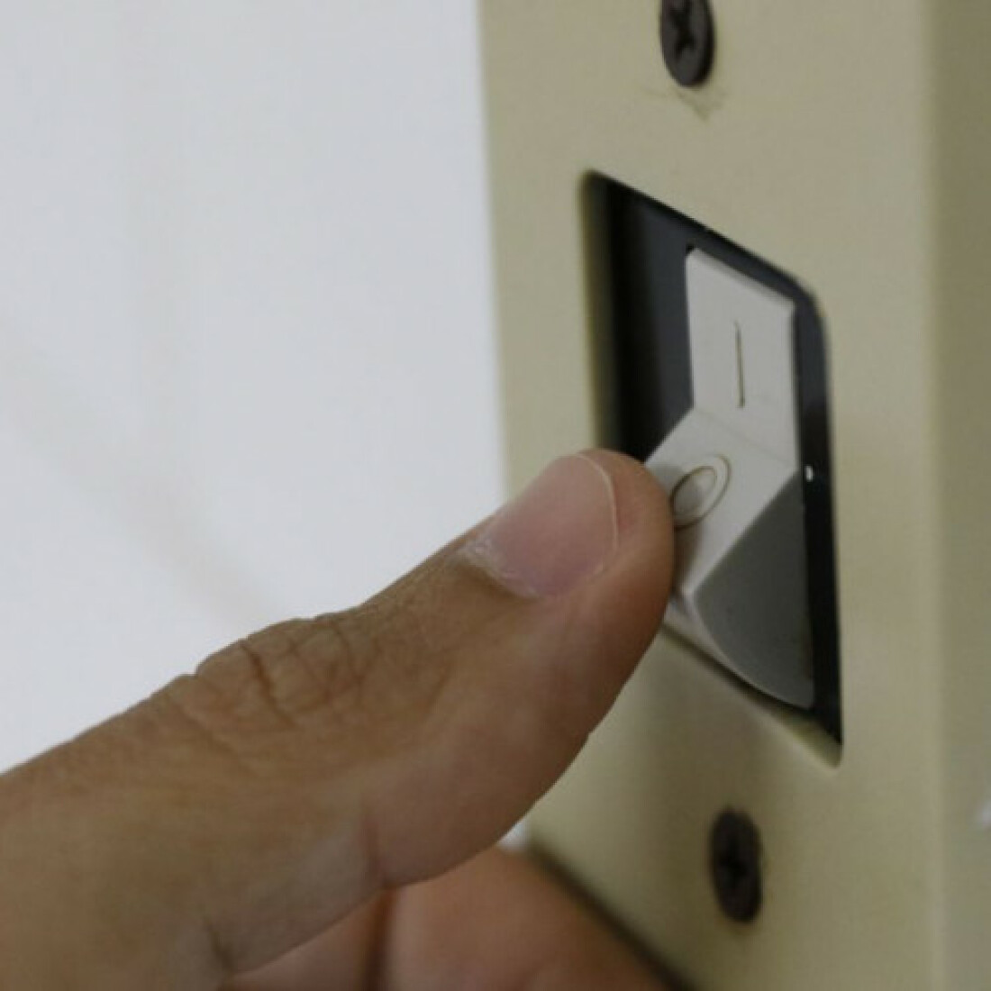 Famílias de baixa renda terão redução automática na conta de luz