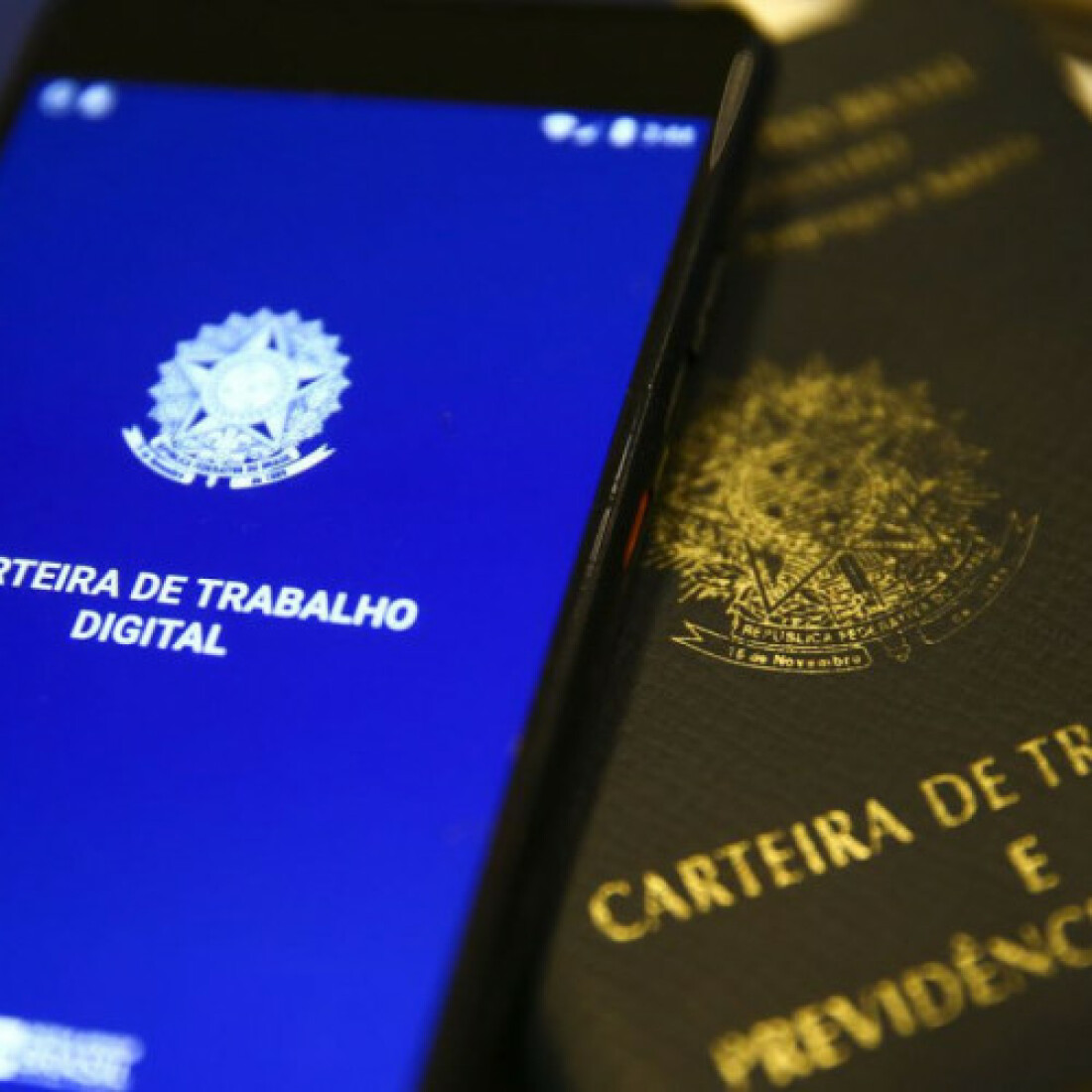 Caged: Brasil criou 253 mil vagas de emprego em outubro