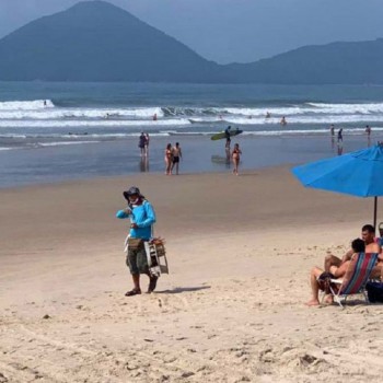 Aumento de pessoas no mar pode explicar mais ocorrências com tubarões