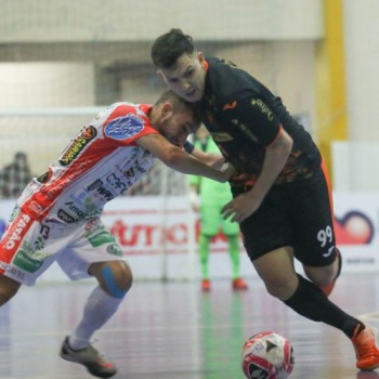 LNF: Carlos Barbosa e Cascavel disputam vaga na final
