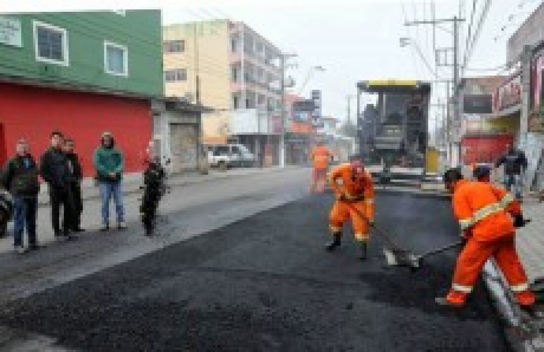 Mamoru acompanha obra de recapeamento de vias