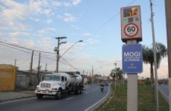 Apenas a barreira eletrônica da Miguel Gemma multa motoristas