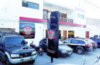 Suspeito é preso após lutar com a vítima