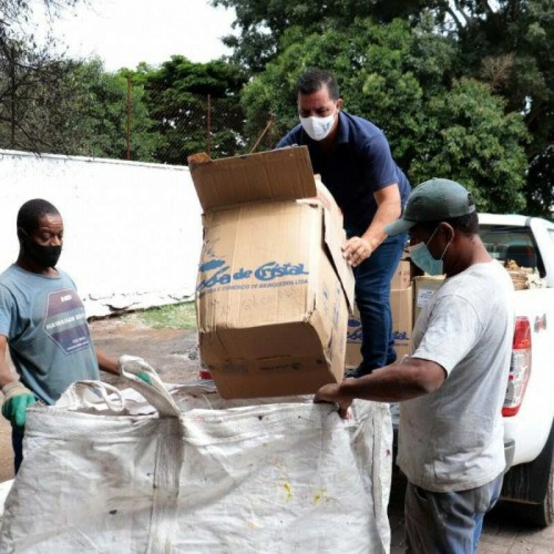 Fundo Social entrega 75 quilos de materiais recicláveis