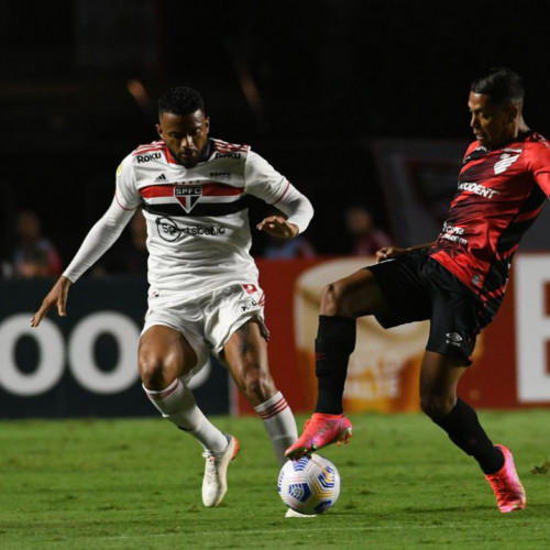 São Paulo e Athletico-PR empatam e seguem ameaçados no Brasileiro