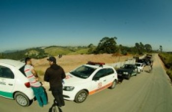 GCM e Prefeitura fecham um aterro clandestino na cidade