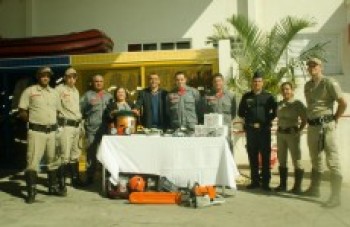 Prefeitura entrega novos materiais para bombeiros