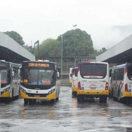 Sindicato ameaça paralisar ônibus na próxima semana