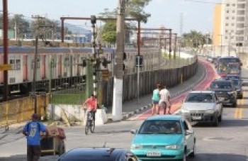 Motoristas pedem solução para trânsito complicado